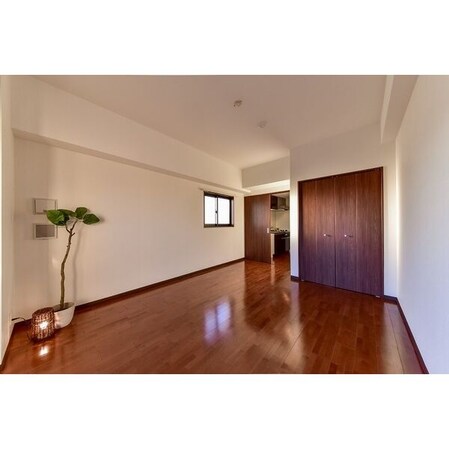 ドゥナーレ畑江通の物件内観写真